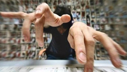 Thời “anh hùng bàn phím”