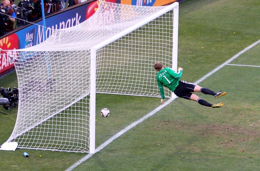 ‘Bàn thắng ma’ của Lampard tại World Cup 2010.