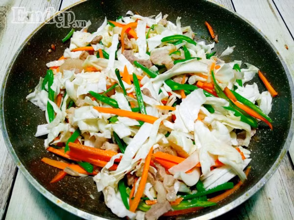 Miến xào tôm cực ngon, ăn nhiều vẫn không lo béo