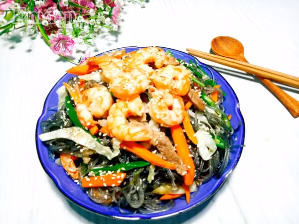 Miến xào tôm cực ngon, ăn nhiều vẫn không lo béo