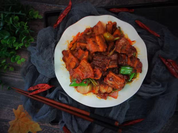 Cách nấu thịt rang mặn ngọt siêu đỉnh đảm bảo cực hao cơm 