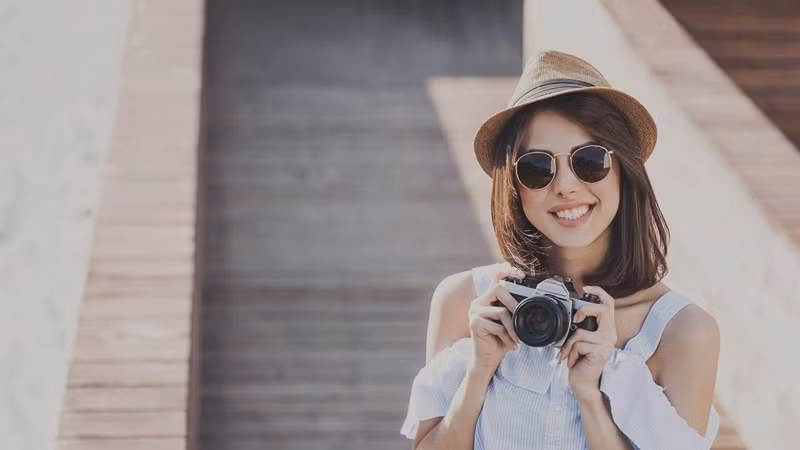 7 kiểu mũ xinh ngất ngây không thể thiếu cho các nàng mùa hè này ảnh 2 Empty