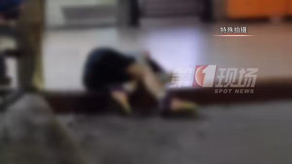 Con gái 14 tuổi bỏ học không về nhà ban đêm, mẹ âm thầm theo dõi và tình cờ cứu được nhiều người khiến ai cũng thán phục-3