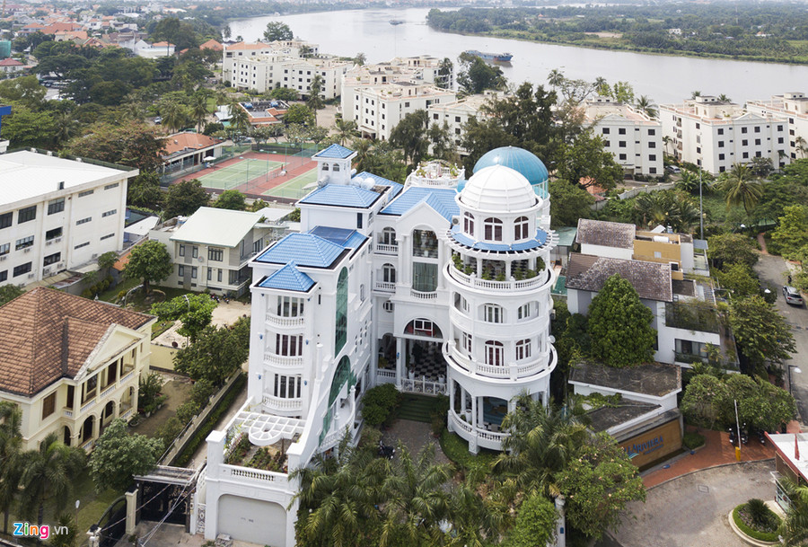 Loạt biệt thự đắt đỏ tại Thảo Điền, có cả cơ ngơi của “ông trùm hàng hiệu” Jonathan Hạnh Nguyễn ảnh 15 Co ngoi nha Jonathan Hanh Nguyen va loat biet thu dat do tai Thao Dien hinh anh 15