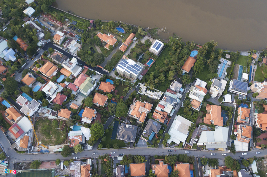 Loạt biệt thự đắt đỏ tại Thảo Điền, có cả cơ ngơi của “ông trùm hàng hiệu” Jonathan Hạnh Nguyễn ảnh 10 Co ngoi nha Jonathan Hanh Nguyen va loat biet thu dat do tai Thao Dien hinh anh 10