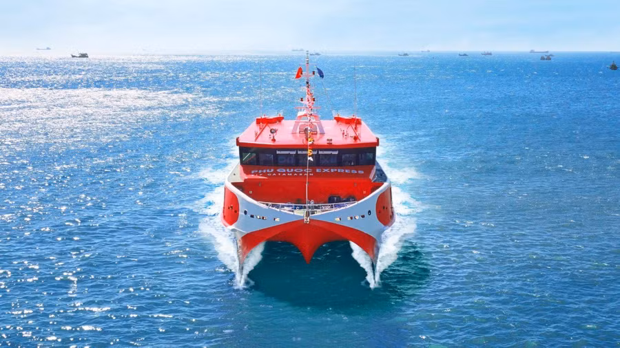 Phương tiện vận tải khách đường thủy của Công ty CP Tàu cao tốc Phú Quốc. Ảnh PQE.