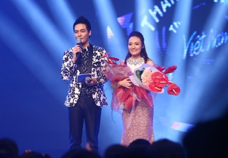 Khoảnh khắc đăng quang của Nhật Thủy.