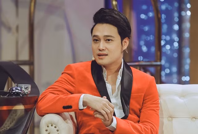 Quang Vinh là ca sĩ được nhiều fan hâm mộ trong những năm qua.
