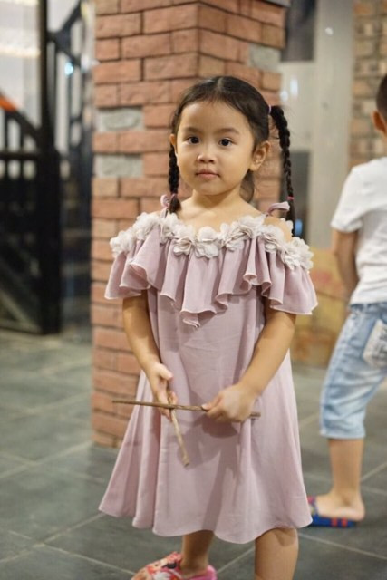 Không rời mắt với mặt mộc của cô bé 4 tuổi ảnh 13 Không rời mắt với mặt mộc của cô bé 4 tuổi ảnh 13