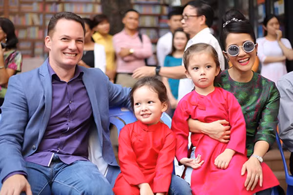 Hồng Nhung lần đầu tiết lộ cuộc sống bị ảnh hưởng bởi ồn ào hôn nhân và khẳng định đó là cái giá phải trả-1