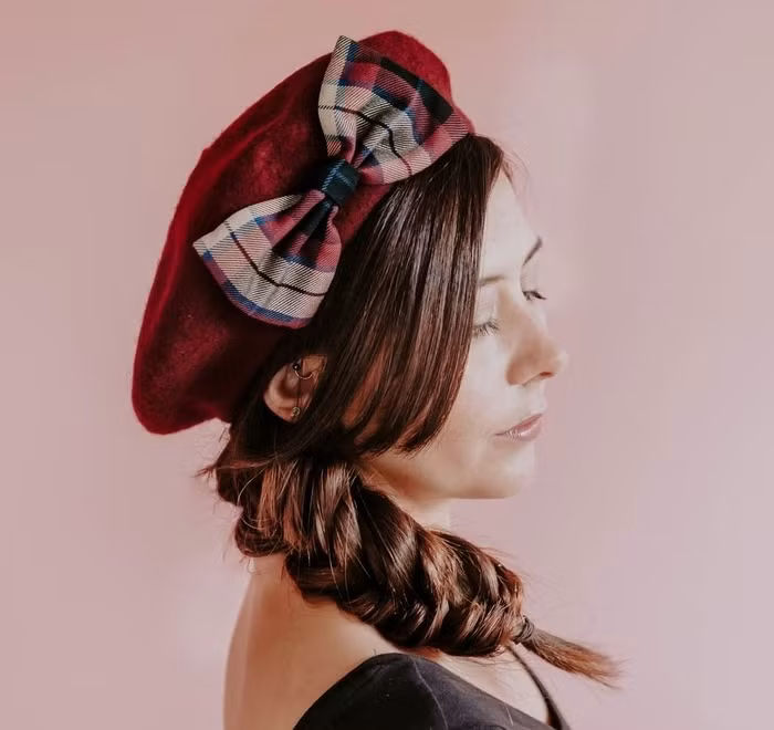 Muôn kiểu đội mũ nồi siêu xinh cho nàng khoe sắc ngày đông