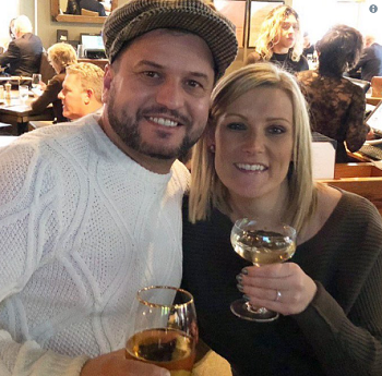 Daniella và John được tìm thấy qua mạng xã hội. Ảnh: Twitter.