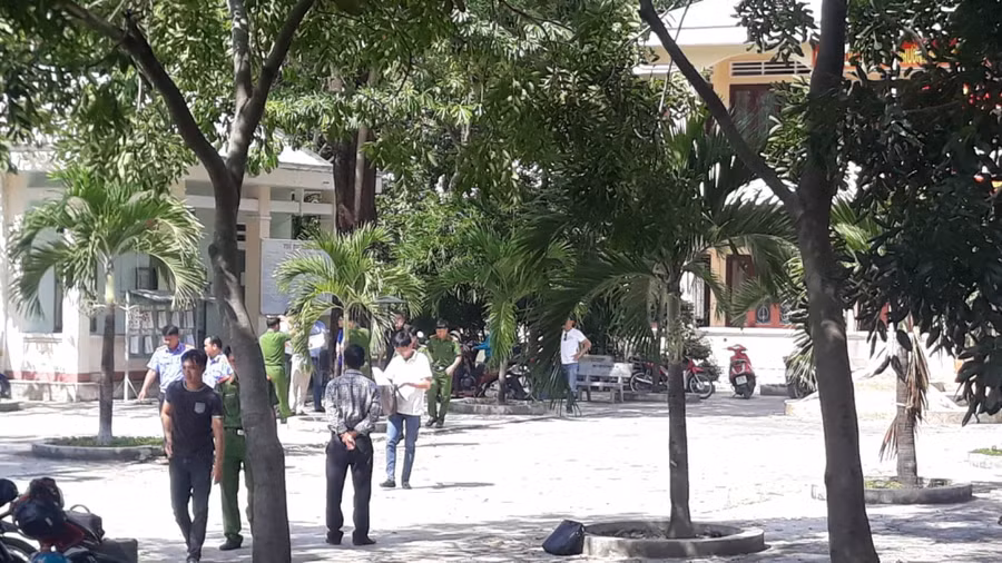 Hiện trường xảy ra vụ việc bà Kpă Wen, Phó Chủ tịch HĐND phường Đoàn Kết (TX.Ayun Pa) bị trúng đạn.