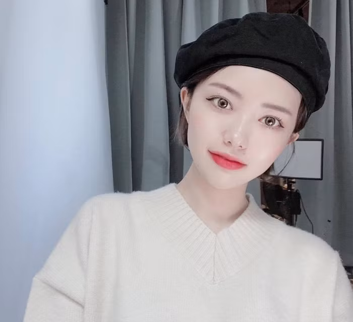 Muôn kiểu đội mũ nồi siêu xinh cho nàng khoe sắc ngày đông