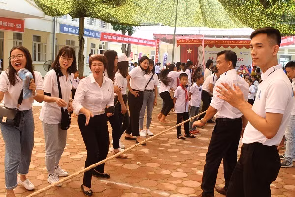 Niềm vui nhân đôi khi học sinh được tặng lớp học mới trong ngày khai giảng ảnh 5 Tập đoàn DELTA Group tặng lớp học mới cho học sinh nhân ngày lễ khai giảng