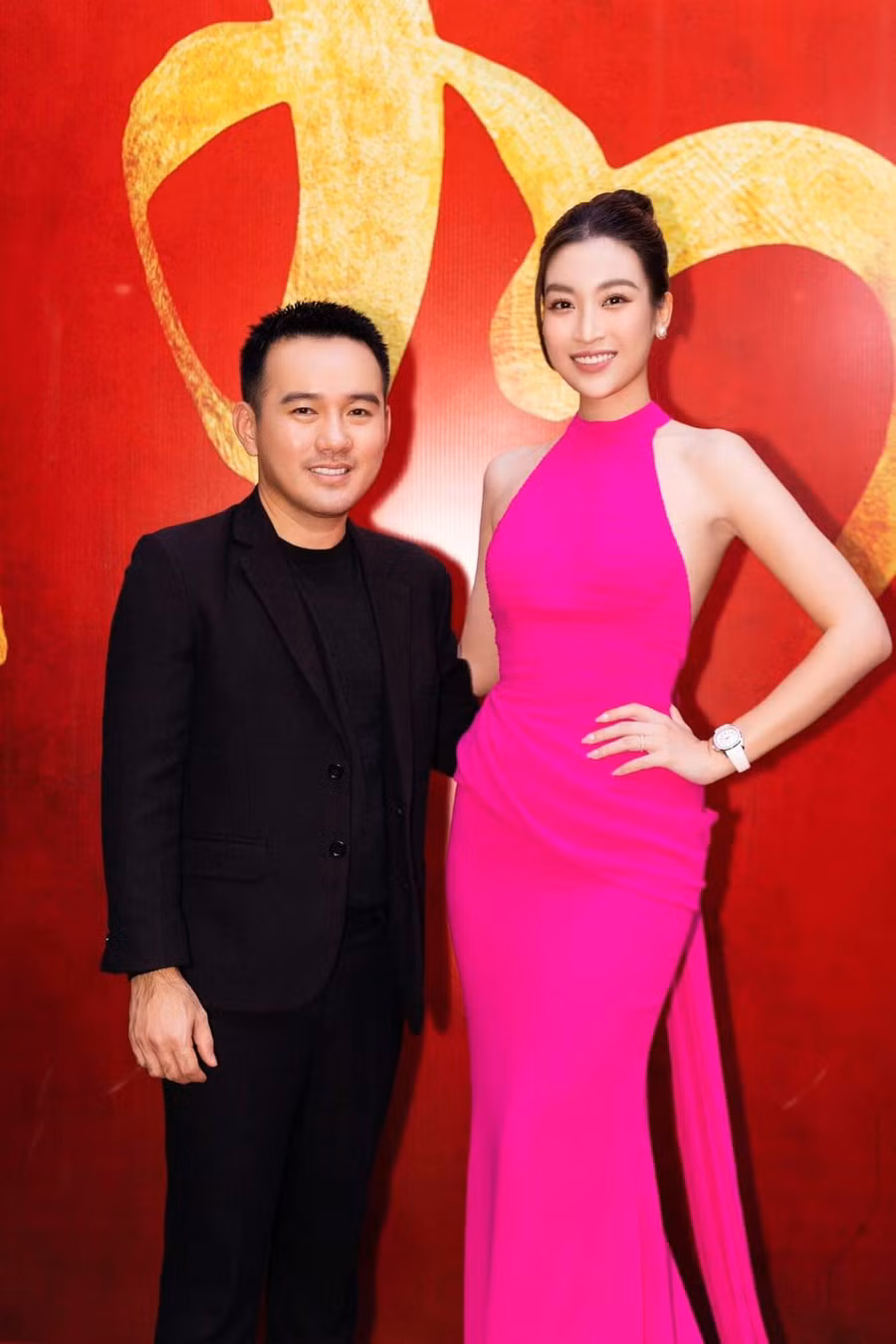 Đỗ Mỹ Linh và nhà thiết kế Lê Thanh Hòa vốn có mối quan hệ thân thiết lâu năm