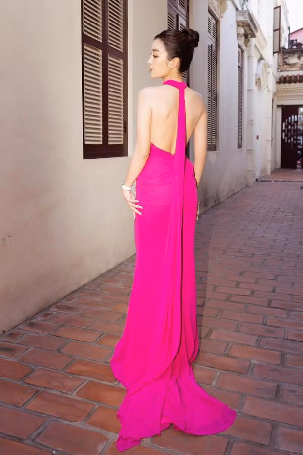 Nhan sắc của nàng hậu chưa bao giờ khiến cộng đồng yêu mến cái đẹp phải thất vọng.