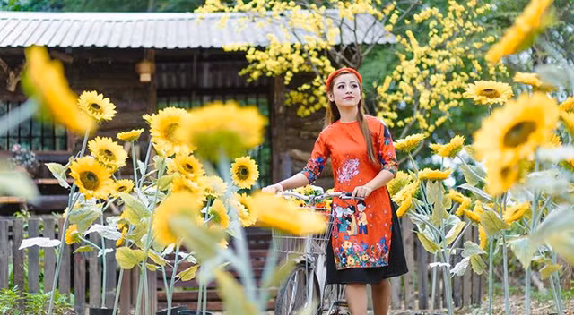 Tết này, nên ở nhà hay đi du lịch xa?