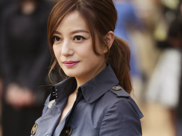 Dù đã ở tuổi tứ tuần nhưng nhan sắc của Triệu Vy vẫn khiến nhiều người ngưỡng mộ. Dù đã ở tuổi tứ tuần nhưng nhan sắc của Triệu Vy vẫn khiến nhiều người ngưỡng mộ.