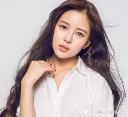 Cô gái 36 tuổi đăng tìm bạn trai lương gần 2 tỉ mỗi năm, có nhà có xe riêng gây sốt ảnh 2