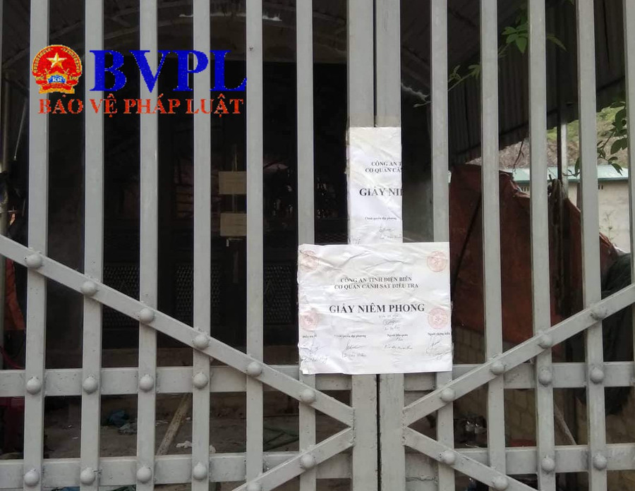 Vụ nữ sinh giao gà bị sát hại: Cận cảnh cuộc khám xét dài kỷ lục nhà Bùi Văn Công ảnh 8 Vụ nữ sinh giao gà bị sát hại: Cận cảnh cuộc khám xét dài kỷ lục nhà Bùi Văn Công ảnh 8