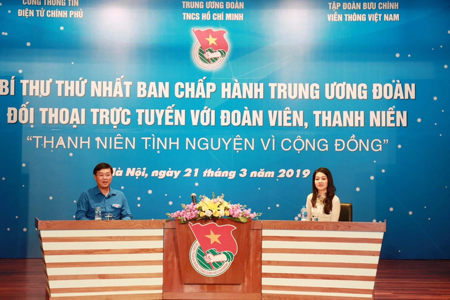 Bí thư thứ nhất Ban Chấp hành Trung ương Đoàn Lê Quốc Phong tại buổi đối thoại