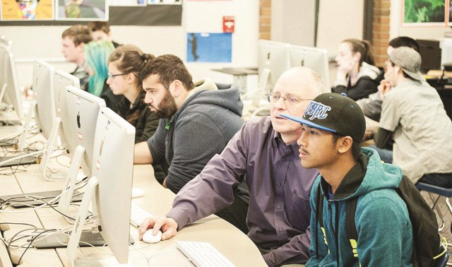 Mô hình giáo dục nghề và kỹ thuật không cần bằng cấp chỉ thu hút được người lớn tuổi ở Mỹ Mô hình giáo dục nghề và kỹ thuật không cần bằng cấp chỉ thu hút được người lớn tuổi ở Mỹ