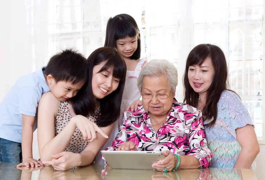 shutterstock_125469017_korean-family.jpg