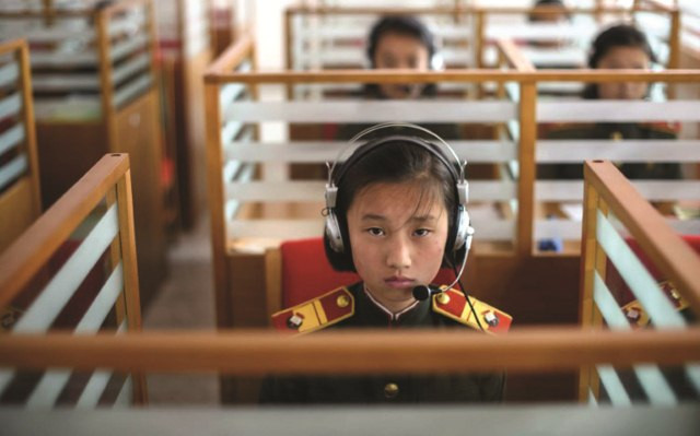 Một trường nữ sinh riêng biệt có mô hình tương tự Trường Mangyongdae nằm ở vùng ngoại ô Chilgol thủ đô Bình Nhưỡng
