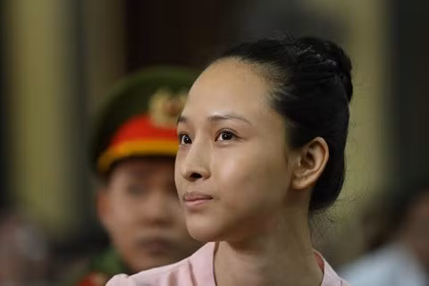 Phục hồi điều tra vụ hoa hậu Phương Nga bị tố chiếm đoạt 16,5 tỉ đồng