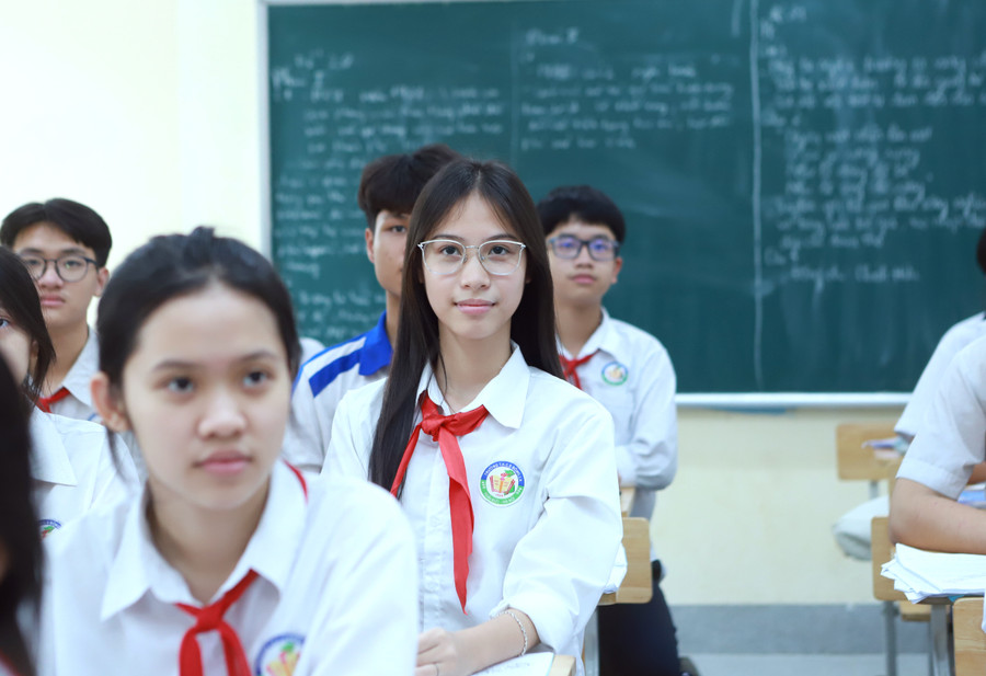 Các thí sinh chỉ còn cách kỳ thi chưa đầy 3 tuần nữa. Các thí sinh chỉ còn cách kỳ thi chưa đầy 3 tuần nữa.