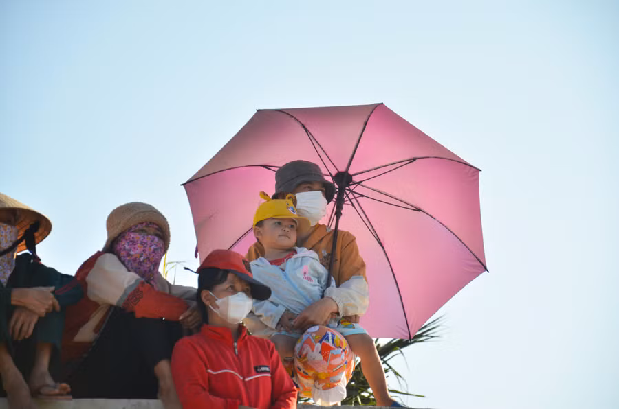 Ông Ngô Văn Thính – Chủ tịch UBND xã Bình Hải cho biết, đây là lần đầu tiên giải được tổ chức nhằm thúc đẩy các môn thể thao sông nước tại địa phương, đồng thời là dịp để quảng bá, thu hút khách du lịch đến với thắng cảnh Gành Yến, lăng Vạn thờ cá ông, cá bà…