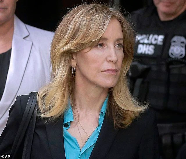 Nữ diễn viên Felicity Huffman