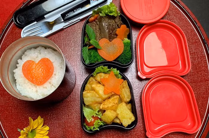 Hộp cơm chị Hoài chuẩn bị cho con - Ảnh: Bảo Vy.