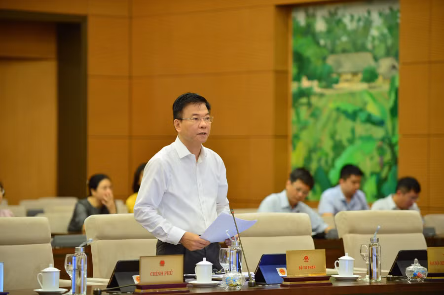 5 năm thi hành Hiến pháp: Hoàn thiện pháp luật là nhiệm vụ quan trọng hàng đầu ảnh 1