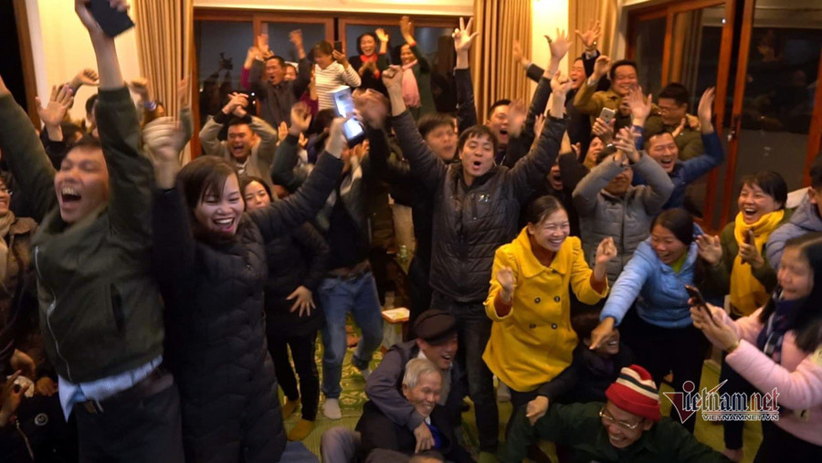 Mẹ Hà Đức Chinh mổ 2 con trâu, làm cỗ to mừng con trai trở về