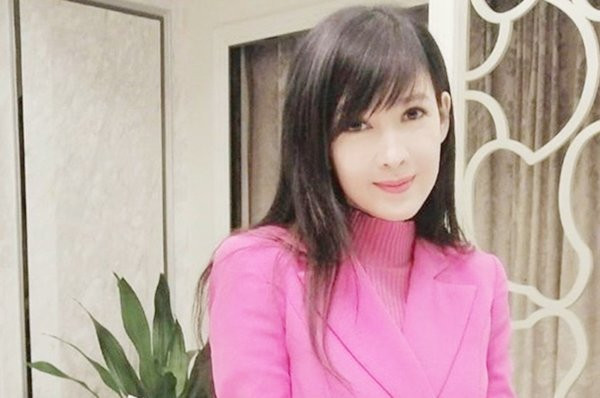 Trầm trồ ảnh thẻ năm 20 tuổi của Châu Huệ Mẫn ảnh 4 anh the nam 20 tuoi cua ngoc nu cbiz so voi nam 52 tuoi gan nhu bat bien - 6