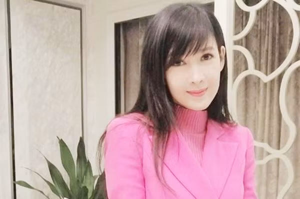 anh the nam 20 tuoi cua ngoc nu cbiz so voi nam 52 tuoi gan nhu bat bien - 6