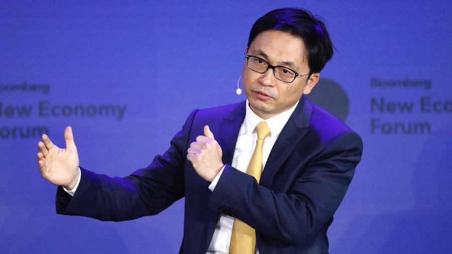 Thiếu niên bán dạo mì ăn liền trở thành tỷ phú Trung Quốc như thế nào? ảnh 1 Thiếu niên bán dạo mì ăn liền trở thành tỷ phú Trung Quốc như thế nào?