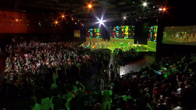 Sân khấu hoành tráng của Miss World 2019. Sân khấu hoành tráng của Miss World 2019.