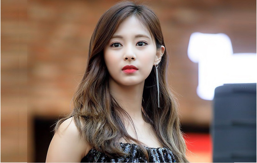5 idol nu co guong mat dep nhat Kpop hinh anh 6 Tzuyu1345.jpg