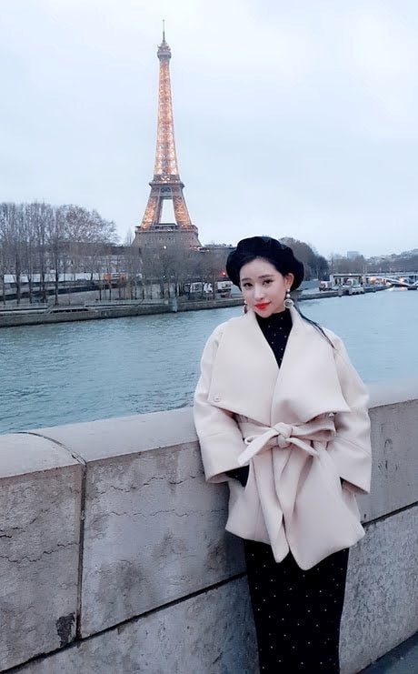 Có thời điểm cô tiết lộ bị trầm cảm, sống khép kín, nhưng sau khi điều trị, Ivy Lê đã quay trở lại được cuộc sống bình thường.