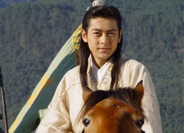 Đoàn Dự phát hiện Bắc minh thần công và Lăng ba vi bộ.