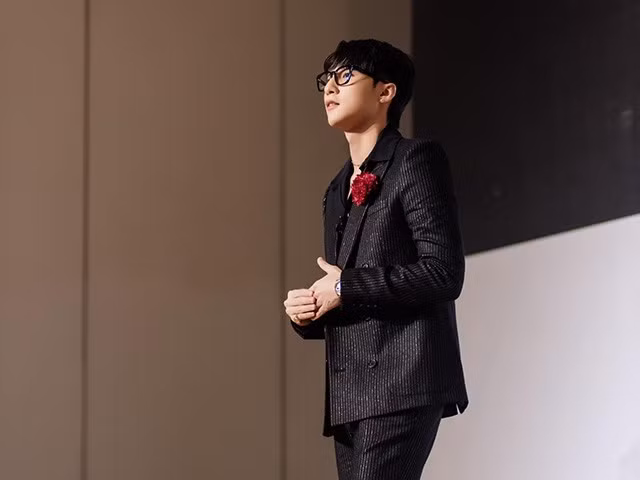 Ngôi sao - Sơn Tùng M-TP: Từng cô đơn đến cùng cực năm 18 tuổi, có người từng khuyên 