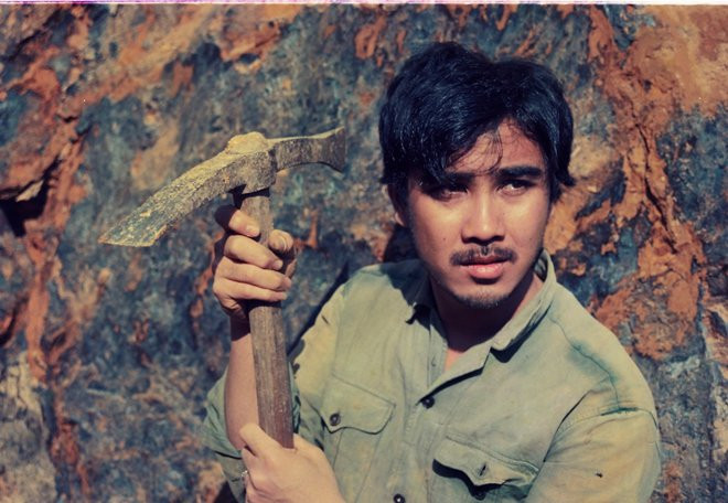 Rớt nước mắt nghe kể những lần Quyền Linh suýt qua đời ảnh 5 rot nuoc mat nghe ke nhung lan quyen linh suyt qua doi, mau tuon chay khi nga tu tren cao - 7