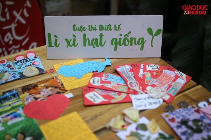 Bao lì xì hạt giống được các học sinh thiết kế gửi đến chương trình. Bao lì xì hạt giống được các học sinh thiết kế gửi đến chương trình.