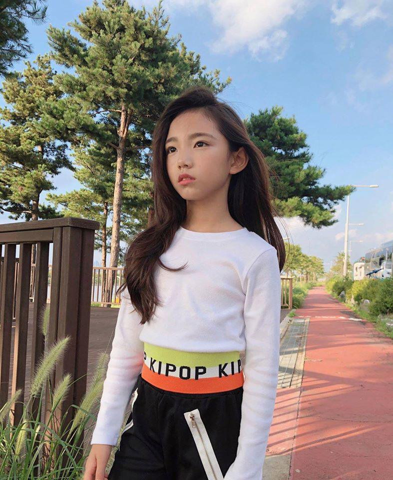 tieu my nhan 8 tuoi duoc nhieu ceo hua hen cho doi 10 nam - 8