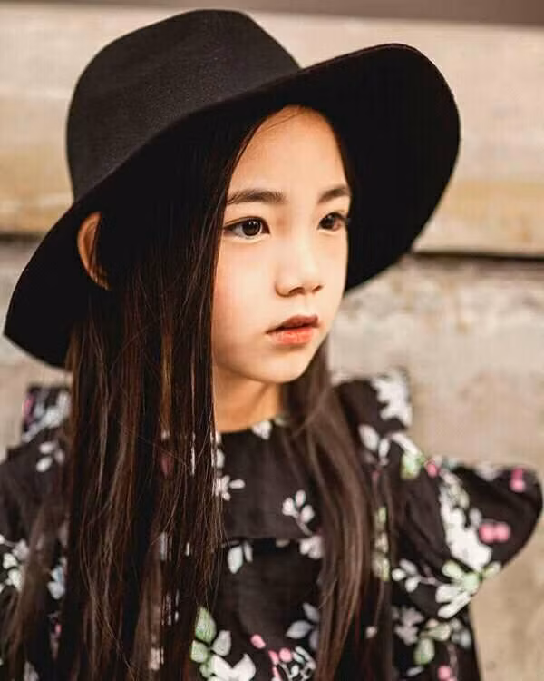 tieu my nhan 8 tuoi duoc nhieu ceo hua hen cho doi 10 nam - 10