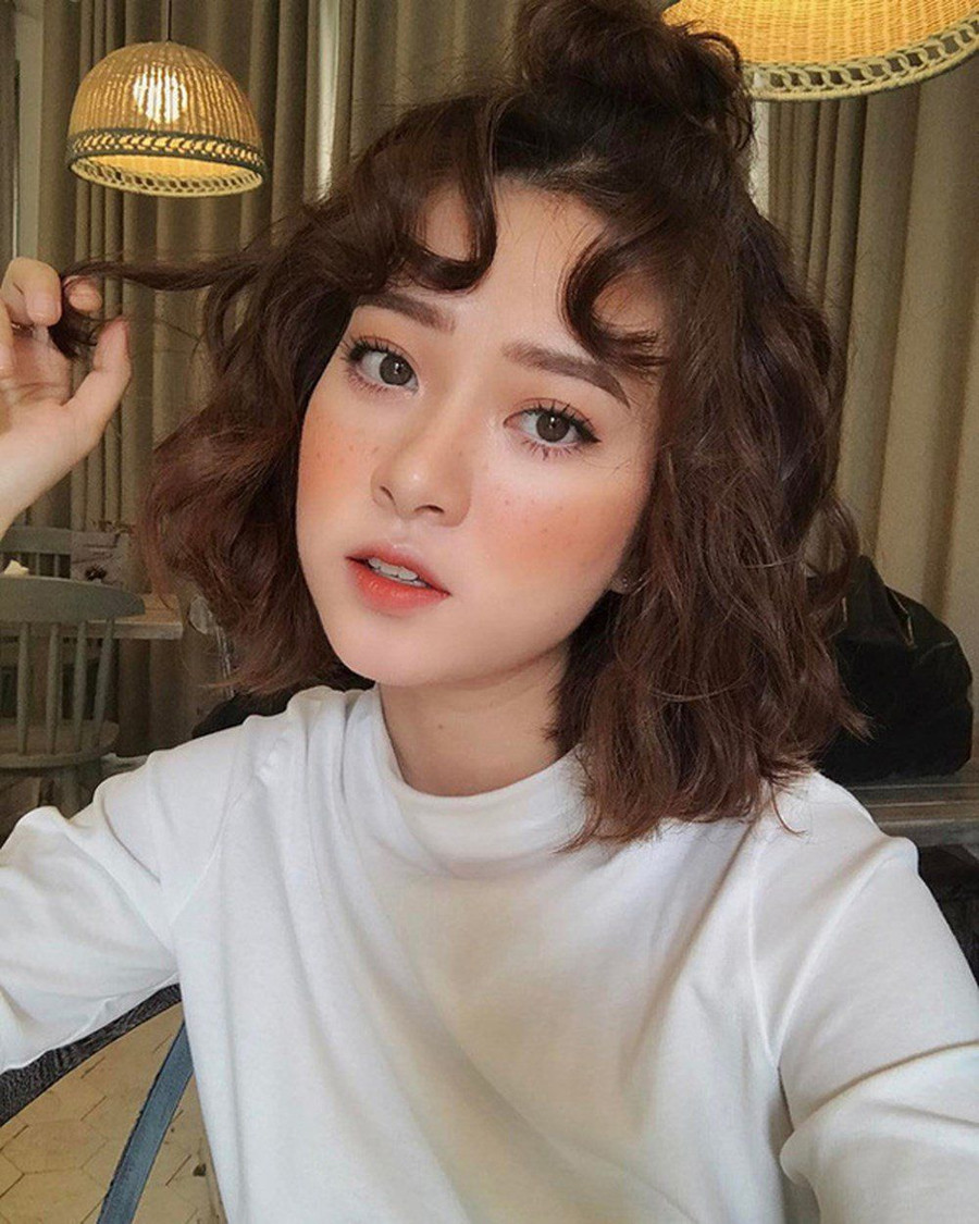 tu hoa hau lang hai, thu trang doi toc ngan lien duoc khen men het phan thien ha - 14