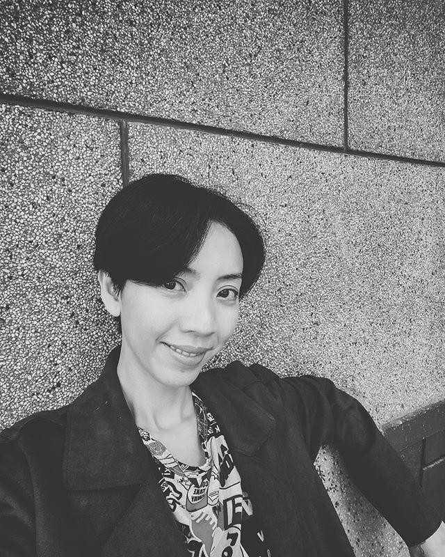 tu hoa hau lang hai, thu trang doi toc ngan lien duoc khen men het phan thien ha - 3